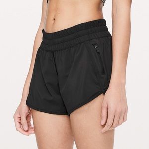 Lululemon Tracker Short V 4” Size 8 Mint Condition